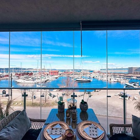 Holmestrand, Leilighet Pa Bryggekanten Kültér fotó