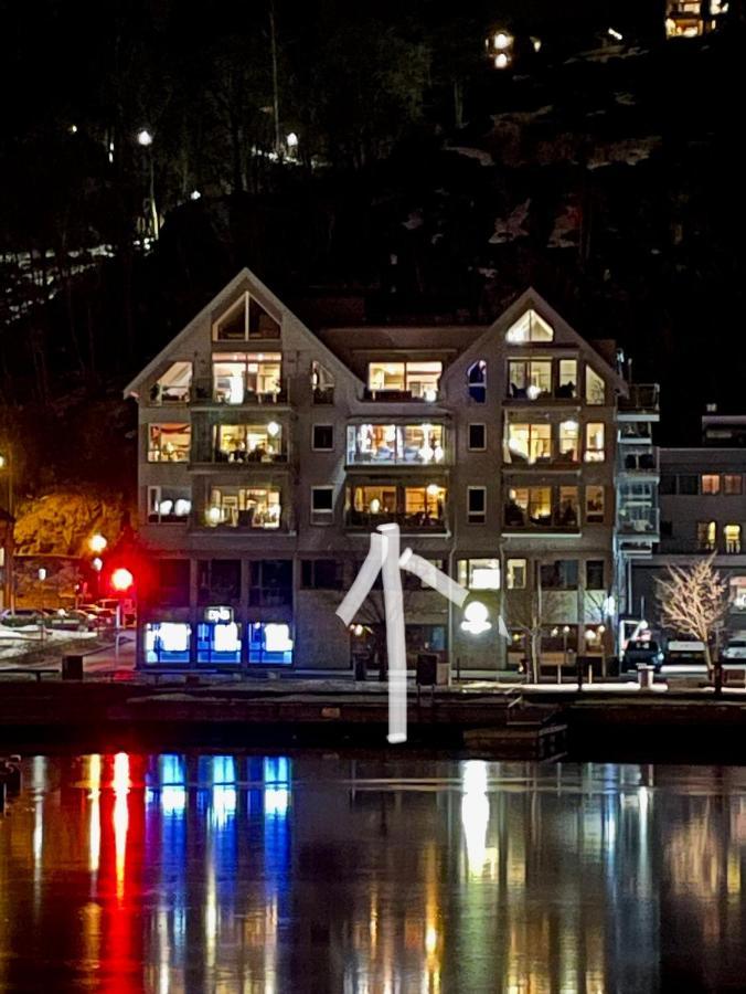 Holmestrand, Leilighet Pa Bryggekanten Kültér fotó